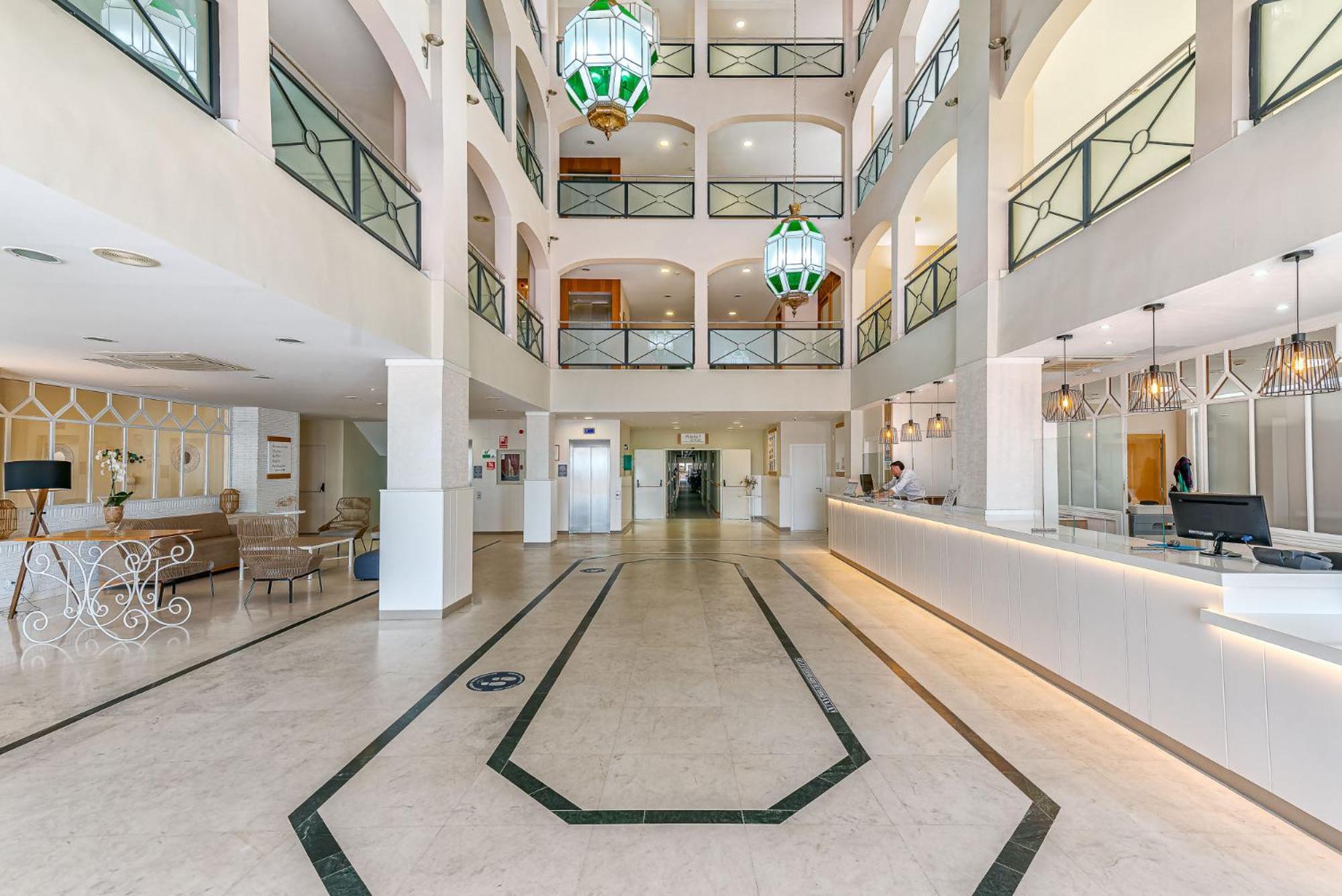 Bahia Tropical Hotel Almunecar Exterior photo